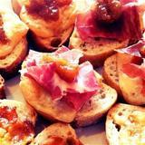 3125982356_serrano-ham-fig-tapas-jpg%7d