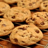 5179825698_http-upload-wikimedia-org-wikipedia-commons-b-b9-chocolate_chip_cookies_-_kimberlykv-jpg%7d_2717318