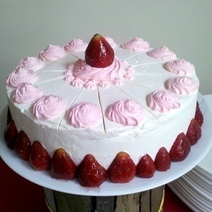 Tarta de fresa of Ángeles Rodríguez Medina - Recipefy
