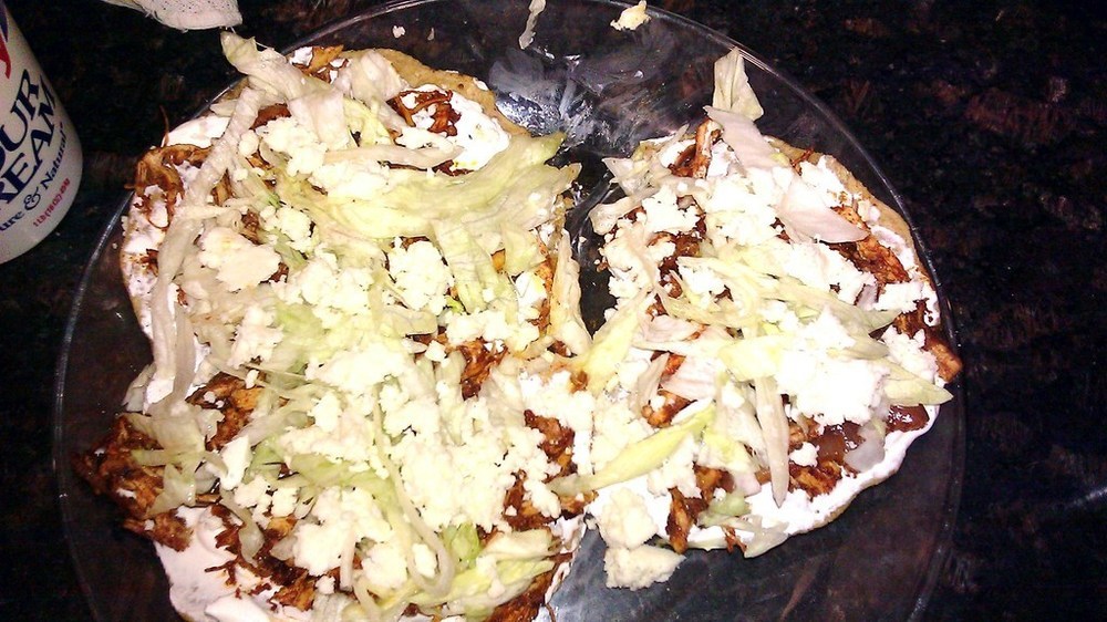 Tinga Tostadas made of Beef/ Chicken di Mrs. Jones - Recipefy