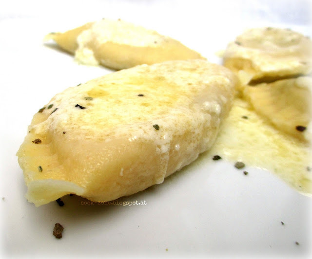 Panzerotti ai funghi, patate e stracchino de Inés De Suárez - Recipefy