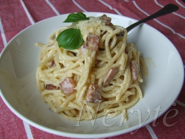 Makaronai Carbonara de Erika - Recipefy