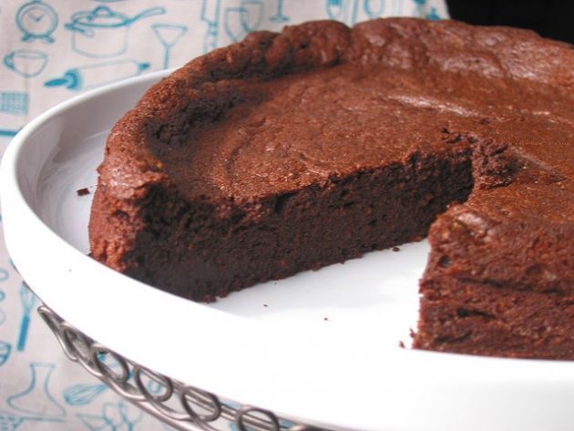 Torta de chocolate húmeda de Trixy Pérez Díaz - Recipefy