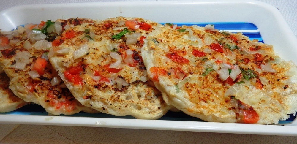Oats Uthappam of Kitchen Snippets - Recipefy