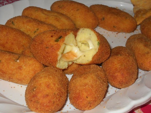 Panzarotti - Fried Potato Croquettes of Rosa Lanzillotti - Recipefy