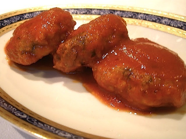 Neapolitan Meatballs with Raisins and Pine Nuts - Polpettine Con Passi e Pinoli de Rosa Lanzillotti - Recipefy