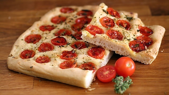 Focaccia con pomodorini e origano de Giorgia - Recipefy