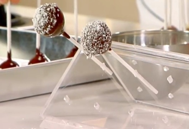 Palline di cioccolato al latte e cocco of Giorgia - Recipefy