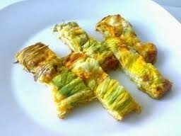Omelette con fiori di zucca of Giorgia - Recipefy