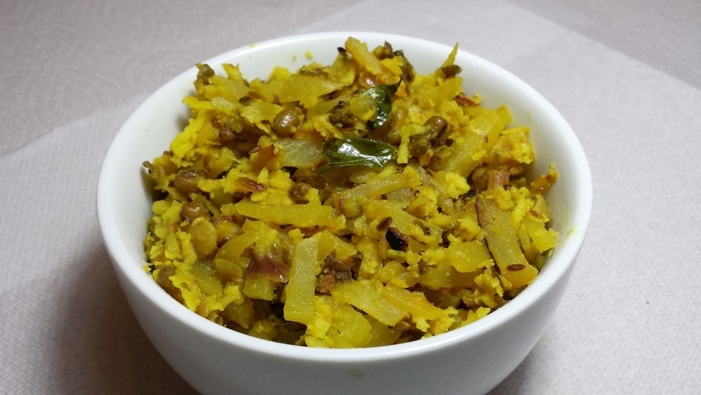 Papaya Cherupayar Thoran of Kitchen Snippets - Recipefy