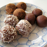 Http-upload-wikimedia-org-wikipedia-commons-9-93-vegan_chocolate_truffles-jpg