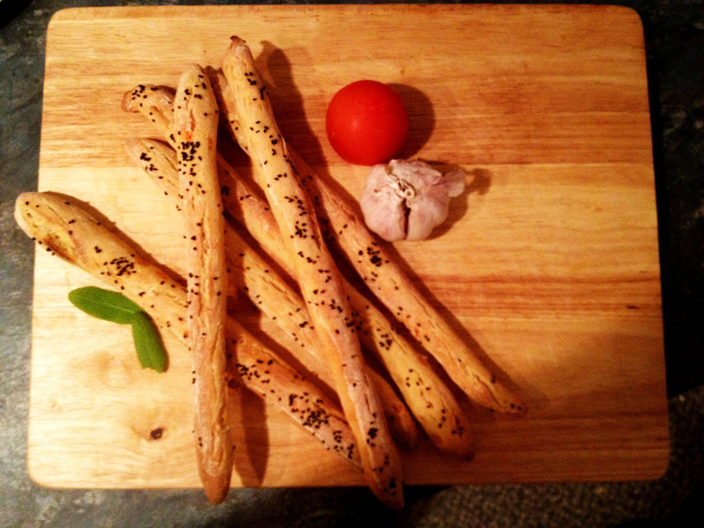 Tomato and garlic breadstick  de Arty - Recipefy