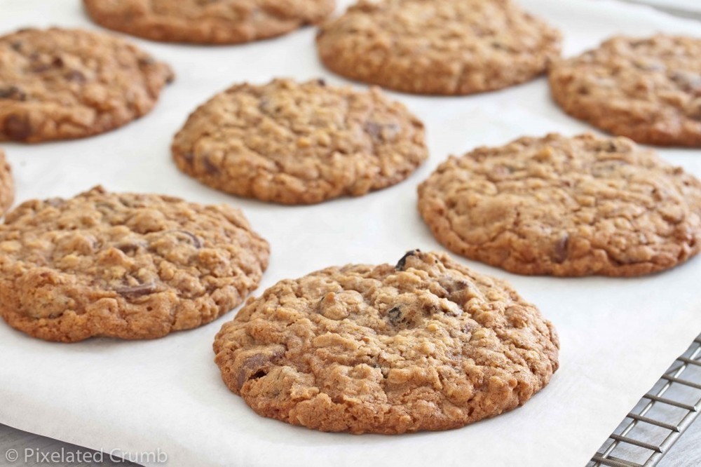 Chocolate-Chunk Oatmeal Cookies with Pecans and Dried Cherries di Dominic - Recipefy