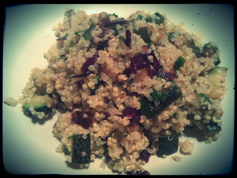 Quinoa con Zucchine e Cipolle of Vittorio Pavesi - Recipefy