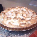 2901896065_http-upload-wikimedia-org-wikipedia-commons-1-14-lemon_meringue_pie_1-jpg%7d