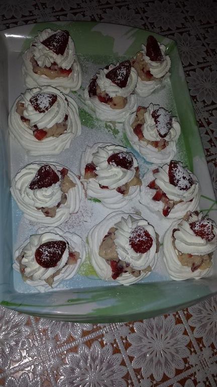 MINI SIMIL-PAVLOVA of clementina zambrini - Recipefy