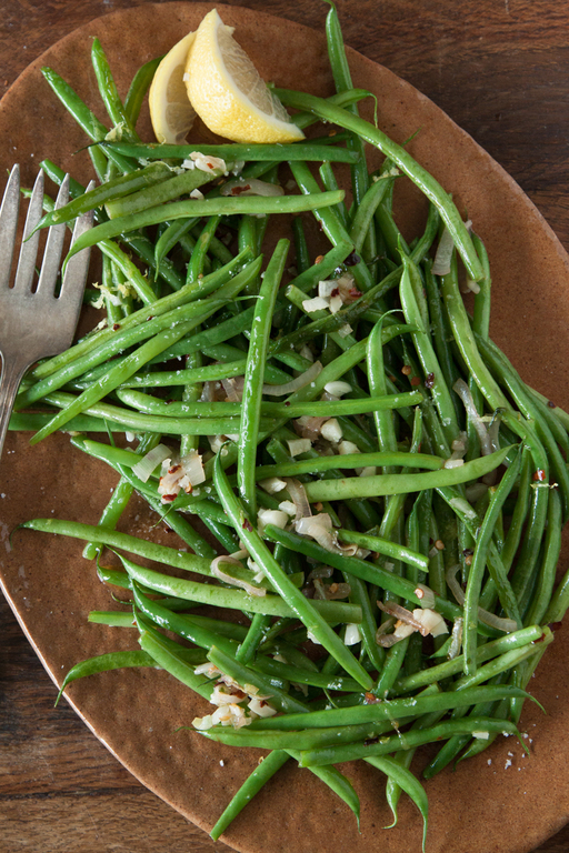 Spicy Garlic Green Beans de Andrea Metzger Emling - Recipefy