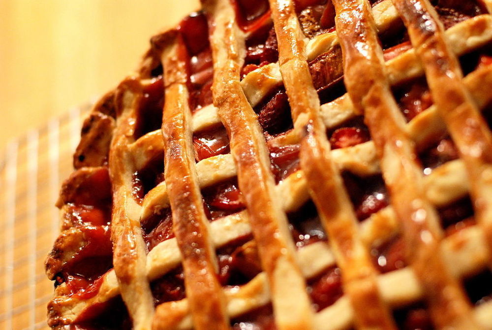 Strawberry Rhubarb Pie of Sara Meyer - Recipefy