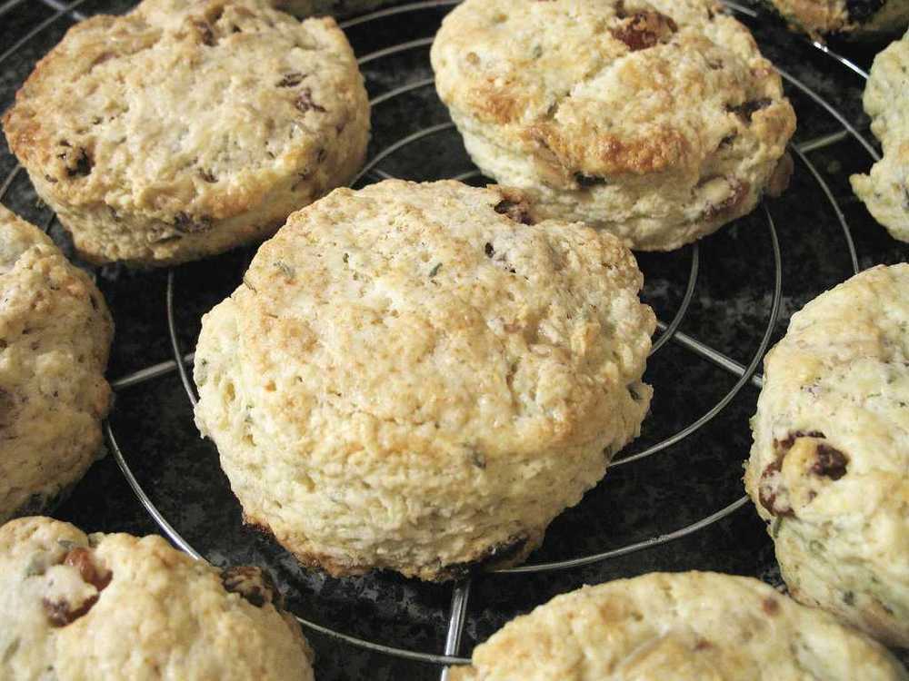 Raisin Scones of Sara Meyer - Recipefy