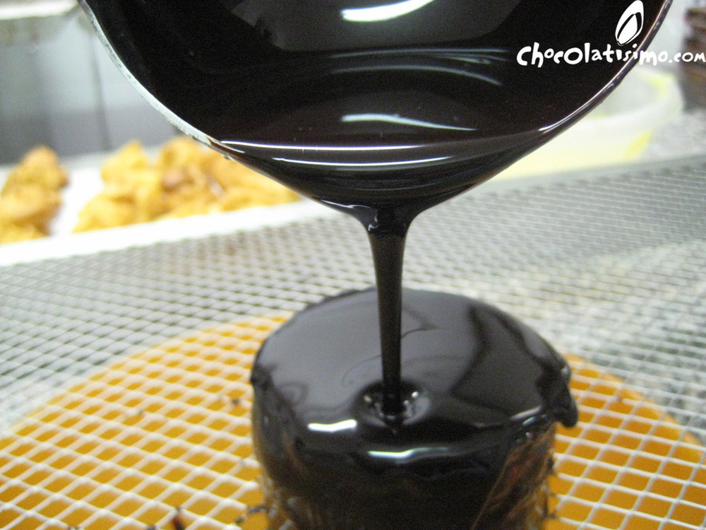 GLASEADO DE CHOCOLATE BRILLANTE of Ana - Recipefy