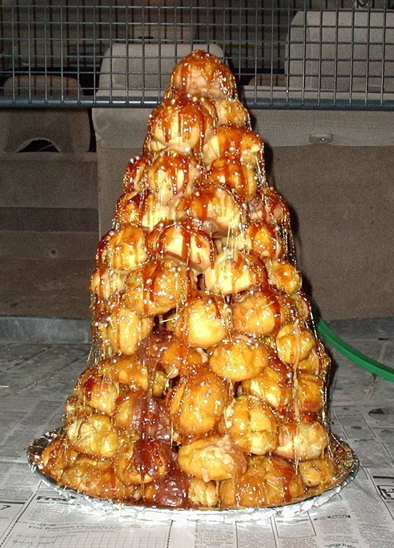 Croquebouche of alberto jimenez - Recipefy
