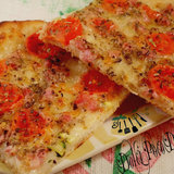 Pizza-con-pancetta-e-pomodorini-su-base-di-mozzarella-1-jpg_5044739