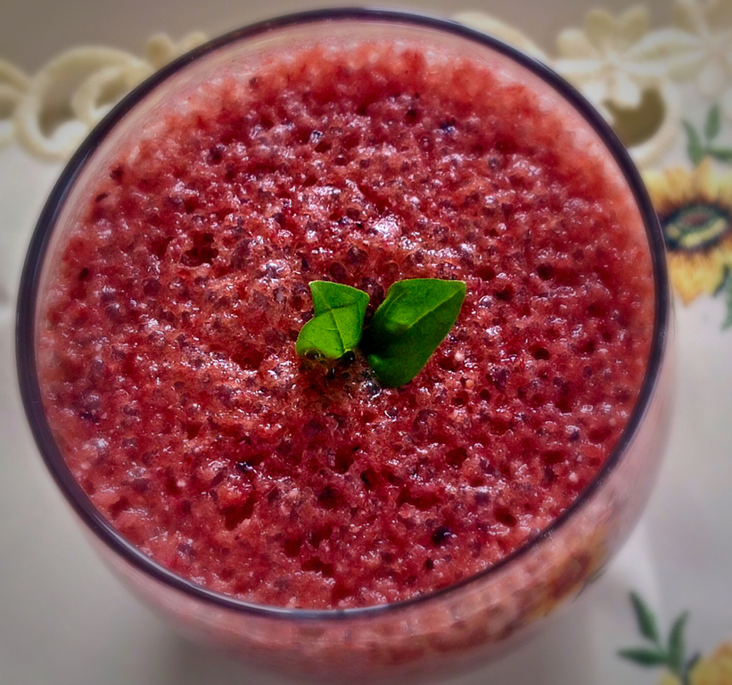 Plum Pomegranate Smoothie di kiipfit - Recipefy