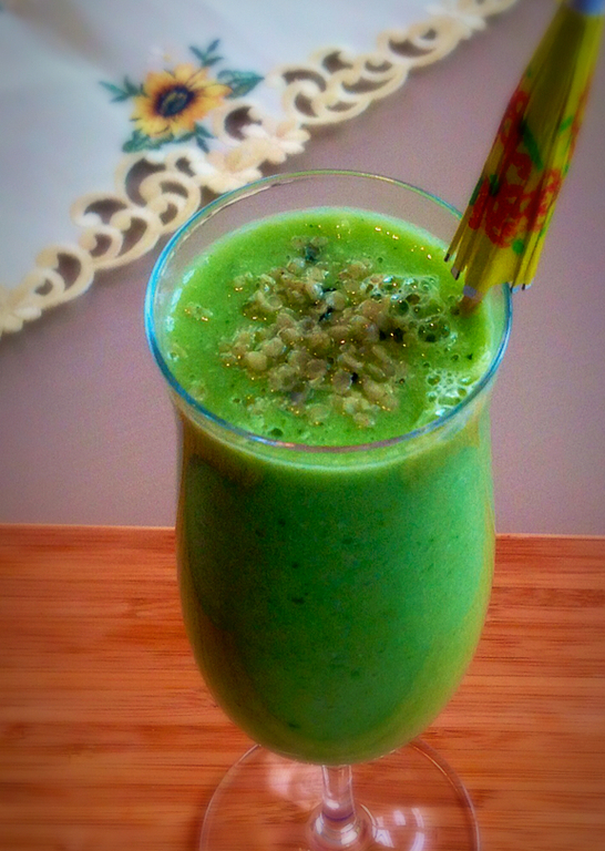 Cucumber Kale Ginger Smoothie of kiipfit - Recipefy