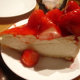 Http-upload-wikimedia-org-wikipedia-commons-9-9e-carnegie_deli_strawberry_cheesecake-jpg