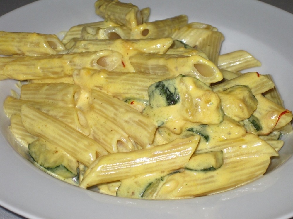 Penne gorgonzola, zucchine e panna of Diana - Recipefy