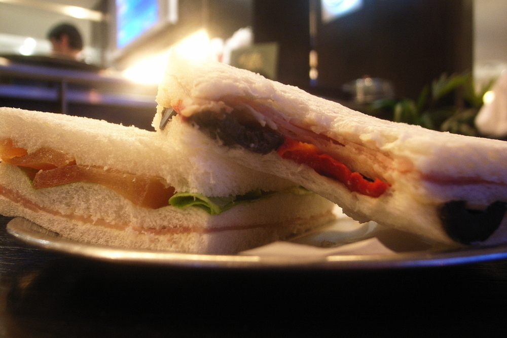 Emparedado de queso mozzarella a la parrilla de Mónica Sánchez - Recipefy