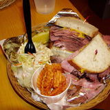 Http-upload-wikimedia-org-wikipedia-commons-e-ec-smokedmeatsandwich-jpg
