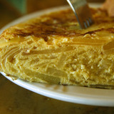 8711893324_http-upload-wikimedia-org-wikipedia-commons-c-c0-tortilla_de_patatas_-corte_transversal-jpg%7d