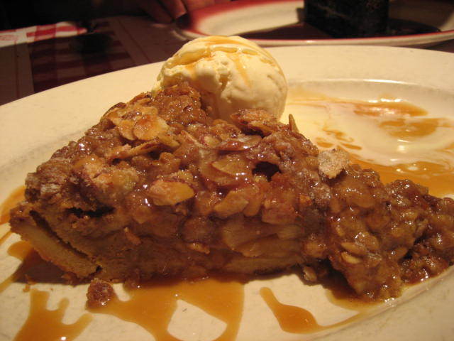 Brown Betty de Manzana con Helado of Mónica Sánchez - Recipefy