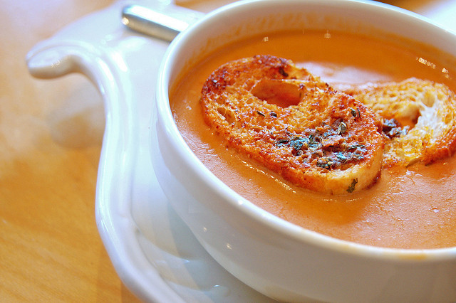Creamless Creamy Tomato Soup of Amy Moore - Recipefy