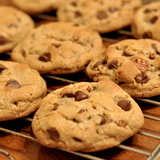 9251765370_http-upload-wikimedia-org-wikipedia-commons-b-b9-chocolate_chip_cookies_-_kimberlykv-jpg%7d