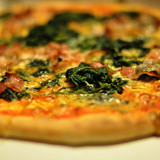 Http-upload-wikimedia-org-wikipedia-commons-c-c0-pizza_med_gorgonzola-_spinat_og_bacon-_march_2010-jpg