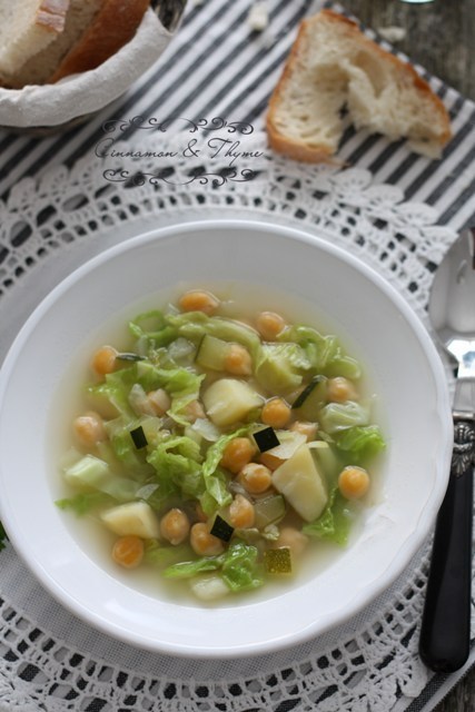 Zelenjavna juha z ohrovtom in čičeriko de urshy - Recipefy