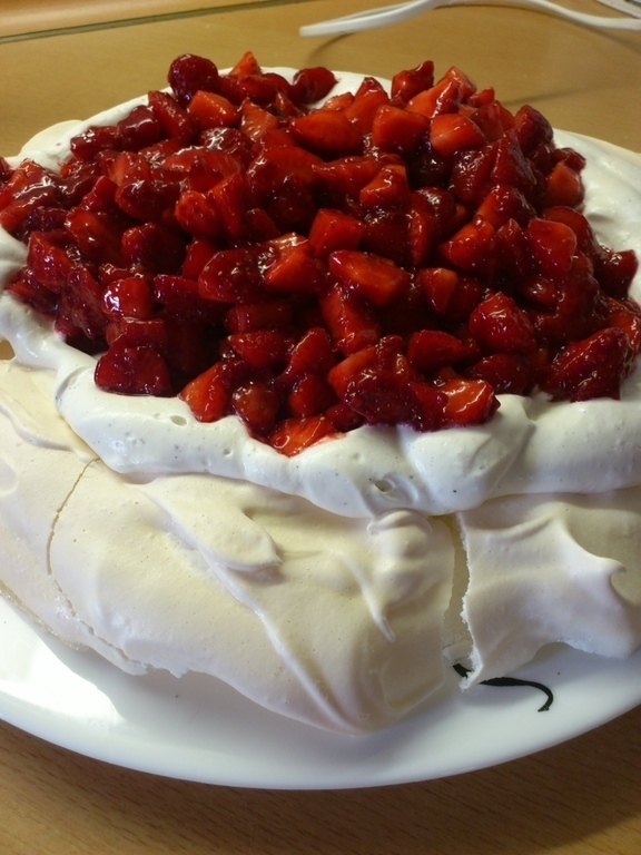 Pavlova z jagodami de urshy - Recipefy