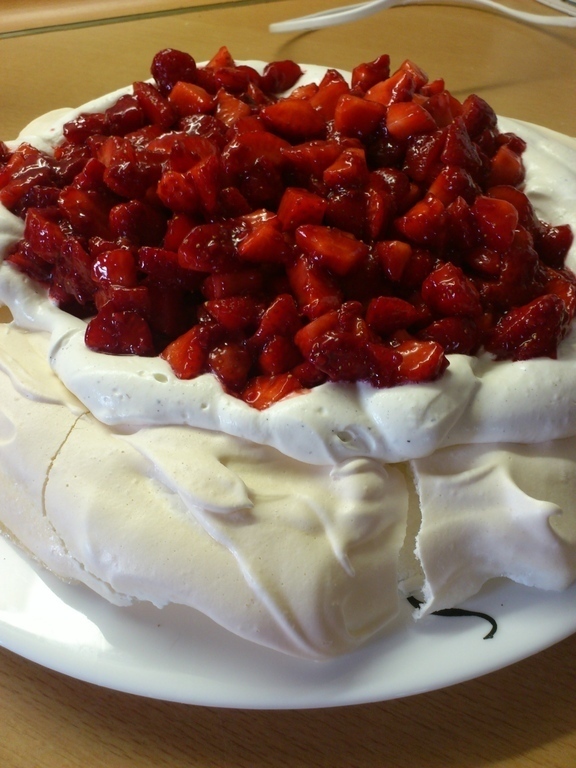 Pavlova z jagodami di urshy - Recipefy