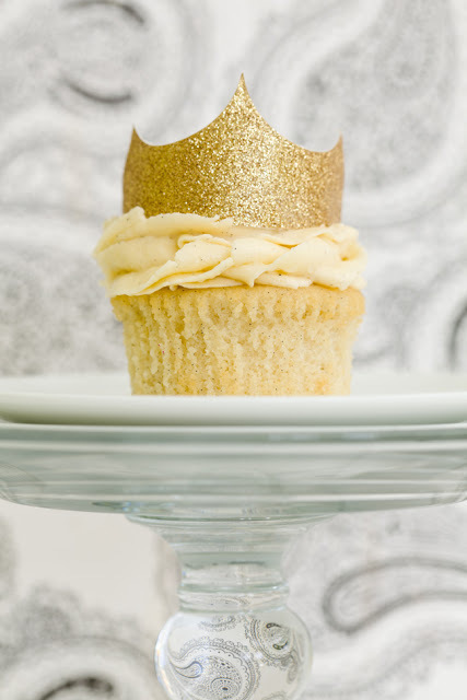 Vanilijevi cupcakes (zelo dobri, veliko okusa) di urshy - Recipefy