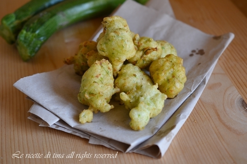Zeppole con zucchine de Letizia - Recipefy