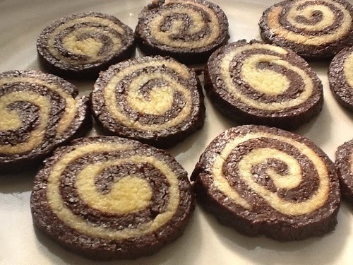 Rueditas de chocolate y vainilla de Brenda Paola - Recipefy