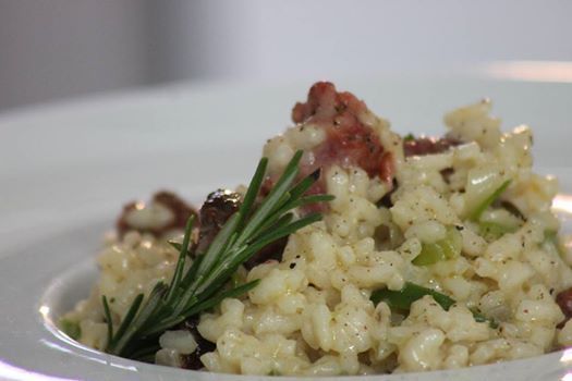 Risotto con vegetales y salchicha parrillera de Brenda Paola - Recipefy