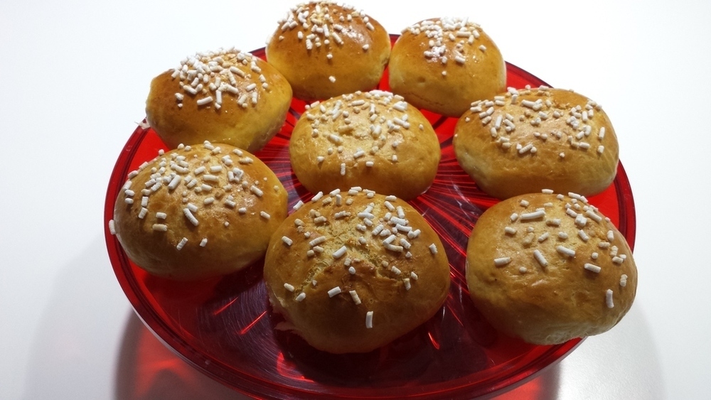 BRIOCHES SOFFICI E SEMPLICI di clementina zambrini - Recipefy