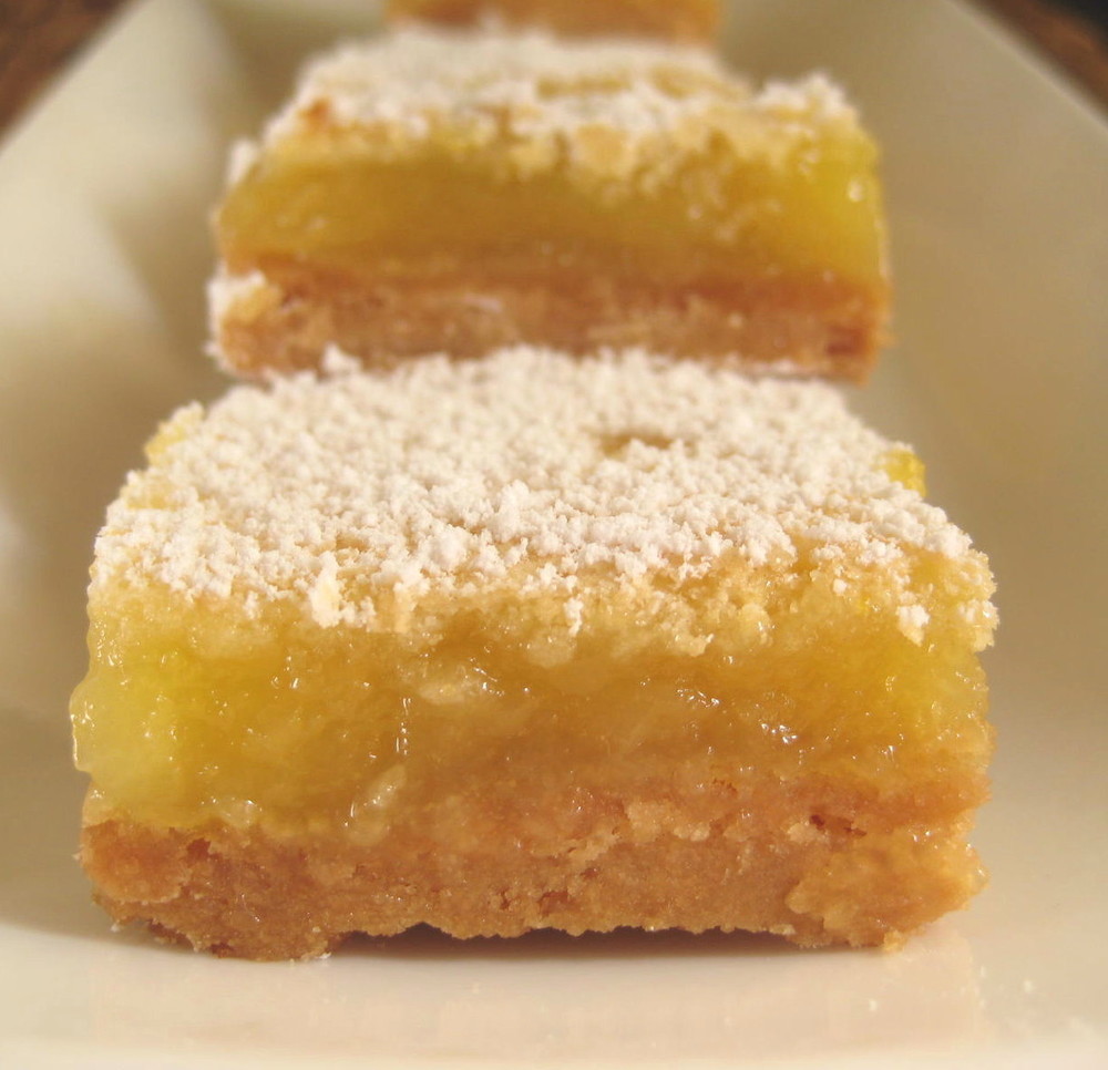 Mom's Lemon Squares of Schalene Dagutis - Recipefy