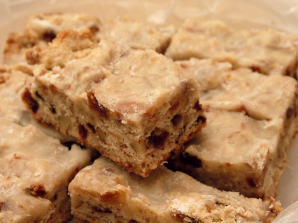 Date Nut Bars of Sara Meyer - Recipefy