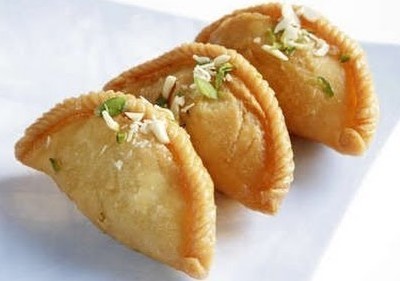 Gujiya Recipe- Holi Sweets  de Trisha garg - Recipefy