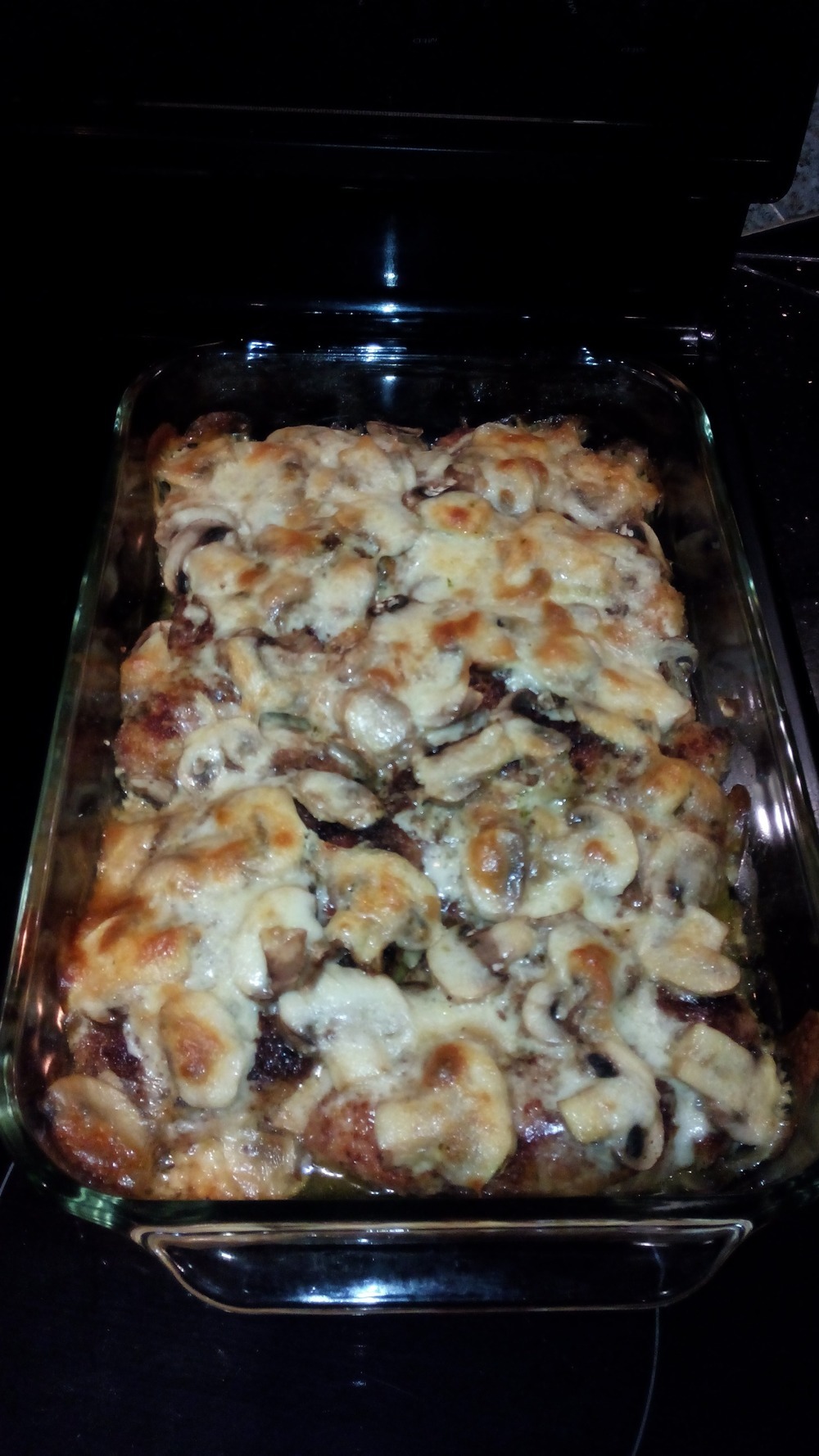Chicken with Mushrooms di Elaine Crawford Daguanno - Recipefy