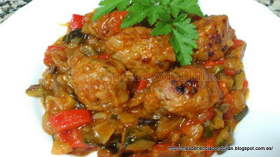 ALBONDIGAS CON SANFAINA (PISTO) de Leire Kalesi - Recipefy